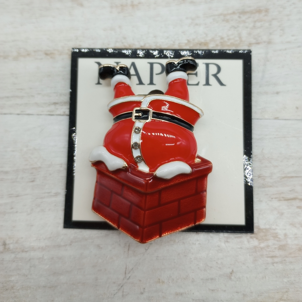 Napier Christmas Santa Stuck in Chimney Pin